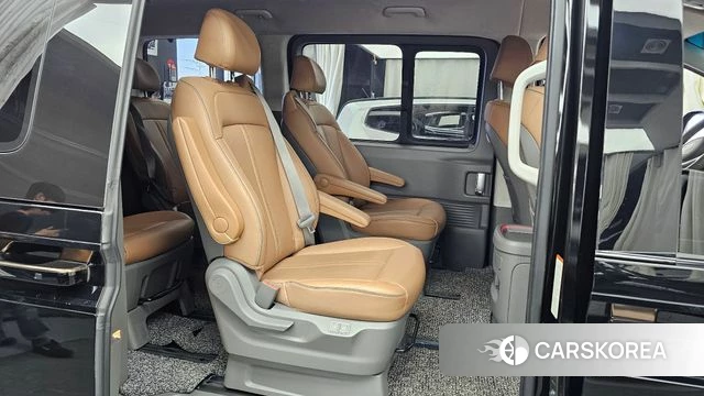 Hyundai Staria 2024 Черный из Кореи, фото 3