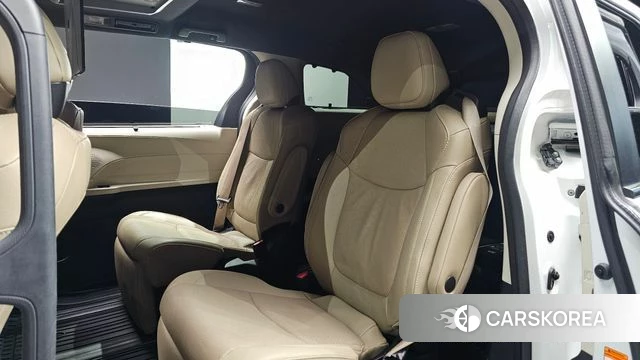Toyota Sienna 4th Generation 2023 Белый из Кореи, фото 3