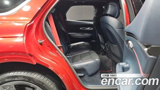 Genesis GV70 2021 Красный из Кореи, фото 3