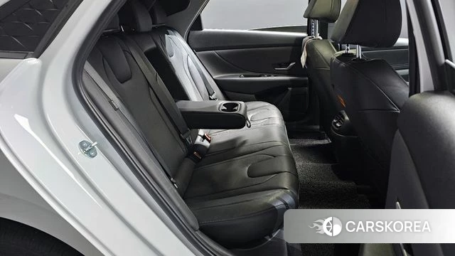 Hyundai The New Avante (CN7) 2025 Белый из Кореи, фото 3