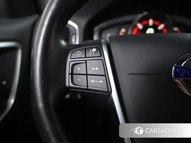 Volvo S60 2018 Белый из Кореи, фото 3