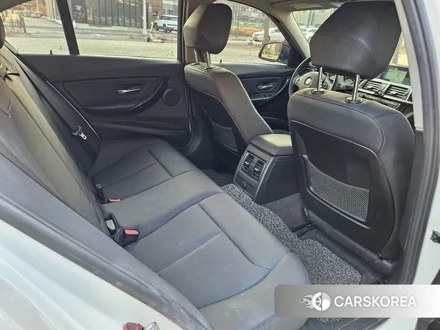 BMW 3 Series (G20) 2018 Белый из Кореи, фото 3