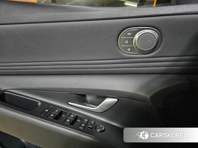 Hyundai The New Avante Hybrid (CN7) 2023 Серый из Кореи, фото 3