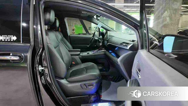 Toyota Saina 2022 Черный из Китая, фото 3