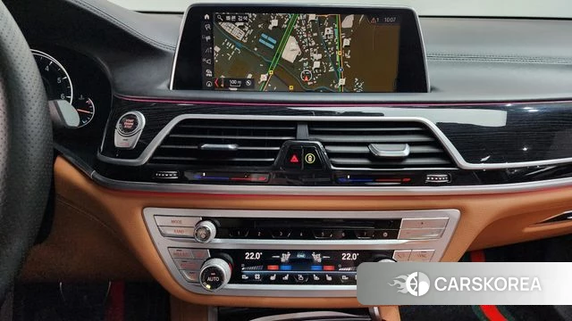 BMW 7 Series (G11) 2019 Черный из Кореи, фото 3