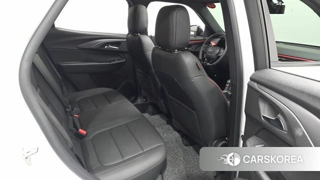 Chevrolet (GM Daewoo) The New Trail Blazer 2023 Белый из Кореи, фото 3