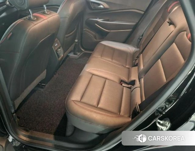 Chevrolet (GM Daewoo) Trax Crossover 2024 Черный из Кореи, фото 3