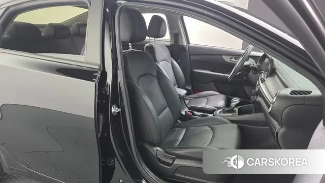 Kia Come New K3 2021 Черный из Кореи, фото 3