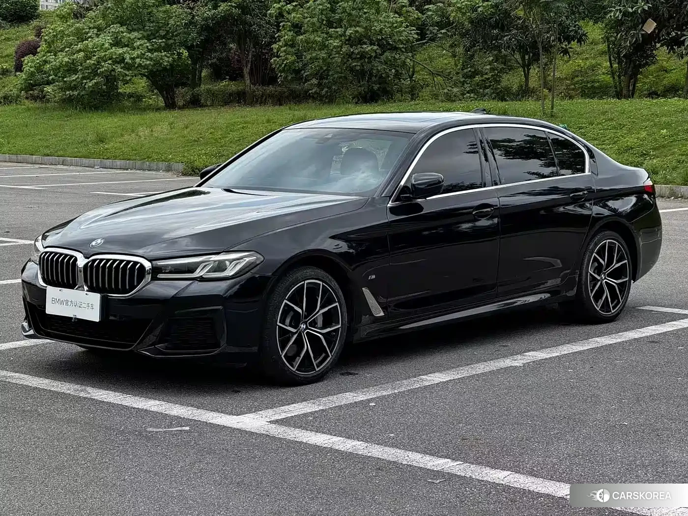 BMW 5 series 2022 Черный из Китая, фото 3