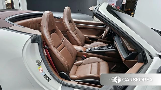 Porsche 911(992) 2021 Серый из Кореи, фото 3