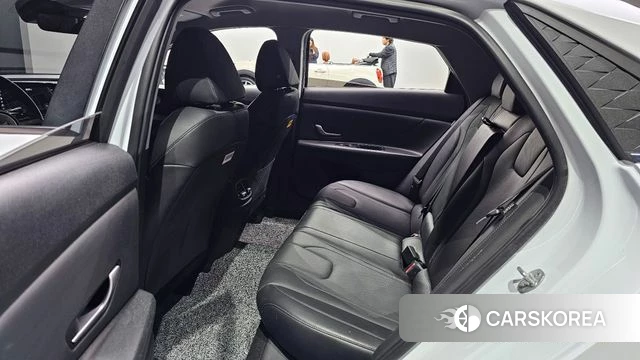 Hyundai The New Avante (CN7) 2023 Белый из Кореи, фото 3