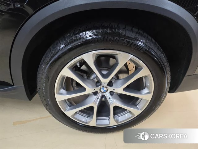 BMW X5 (G05) 2021 Черный из Кореи, фото 3