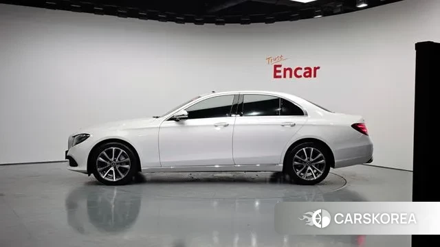 Mercedes-Benz E-Class W213 2019 Белый из Кореи, фото 3