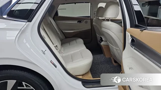 Hyundai The New Grandeur IG Hybrid 2021 Белый из Кореи, фото 3