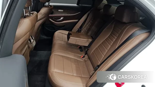 Mercedes-Benz E-Class W213 2021 Белый из Кореи, фото 3