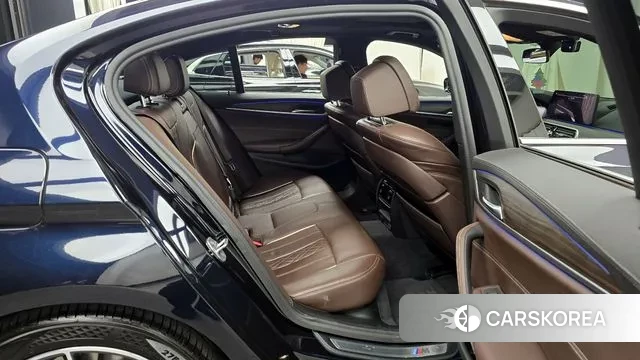 BMW 5 Series (G30) 2020 Черный из Кореи, фото 3