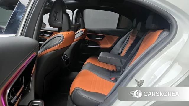 Mercedes-Benz C-Class W206 2023 Белый из Кореи, фото 3