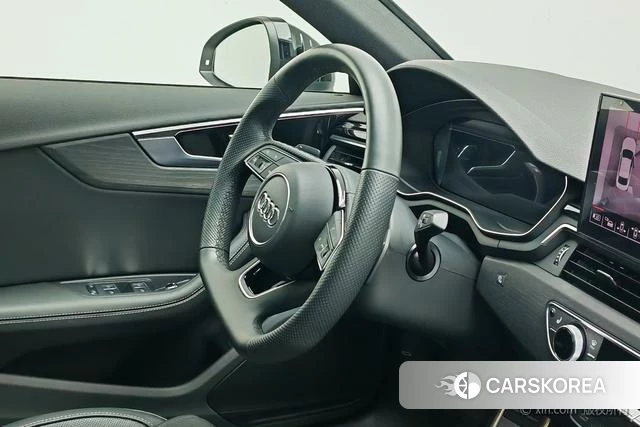 Audi A4L 2024 Белый из Китая, фото 3