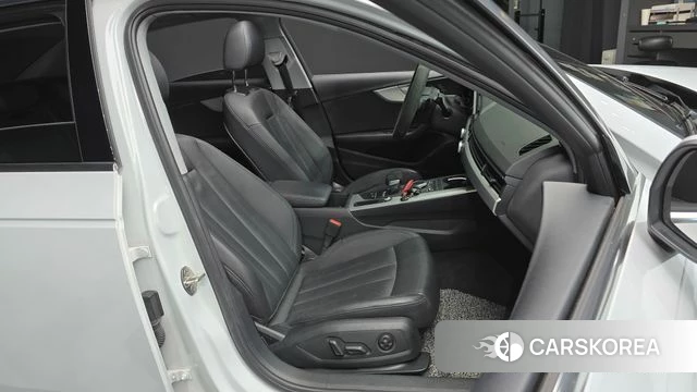 Audi A4 (B9) 2019 Белый из Кореи, фото 3