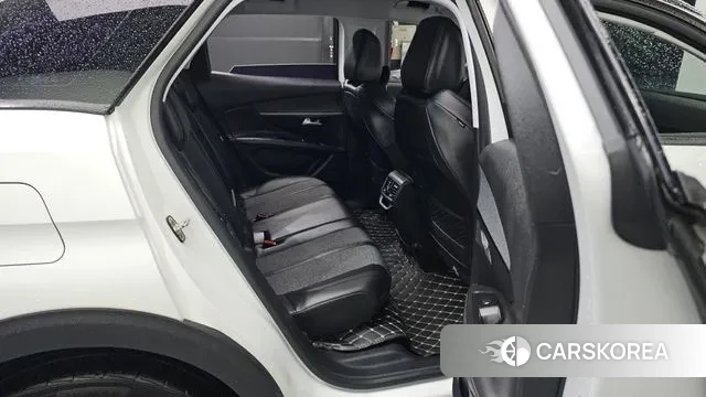 Peugeot 3008 second generation 2018 Белый из Кореи, фото 3