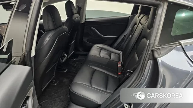 Tesla Model 3 2020 Серый из Кореи, фото 3