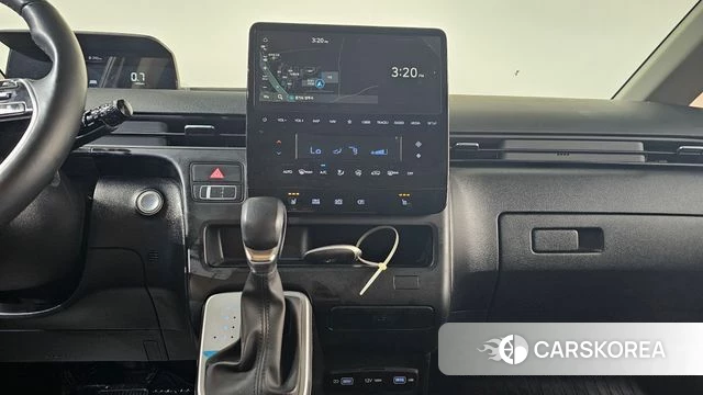 Hyundai Staria 2023 Черный из Кореи, фото 3