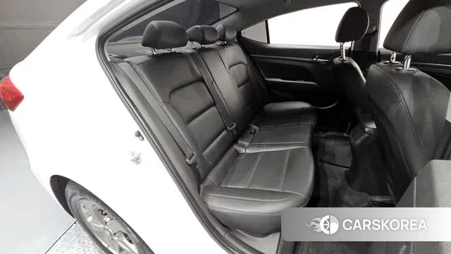 Hyundai Avante AD 2018 Белый из Кореи, фото 3