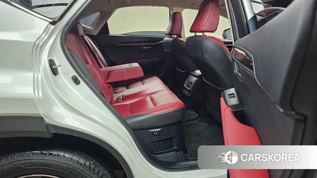 Lexus NX300h 2021 Белый из Кореи, фото 3