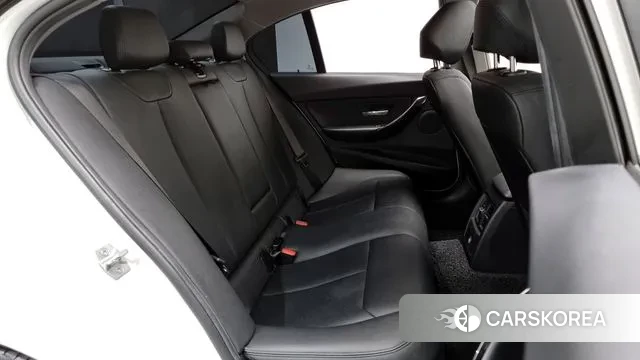 BMW 3 Series (F30) 2018 Белый из Кореи, фото 3