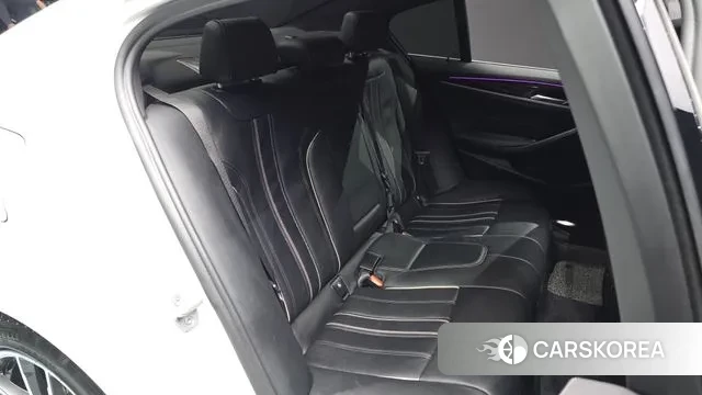 BMW 5 Series (G30) 2021 Белый из Кореи, фото 3