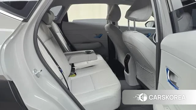 Hyundai Kona Hybrid (SX2) 2023 Серебристо-серый из Кореи, фото 3