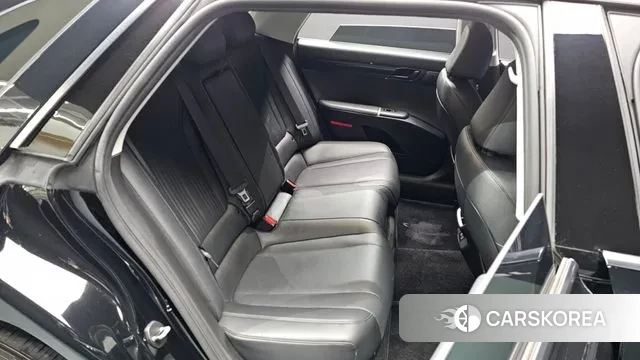 Hyundai Grandeur Hybrid (GN7) 2023 Черный из Кореи, фото 3