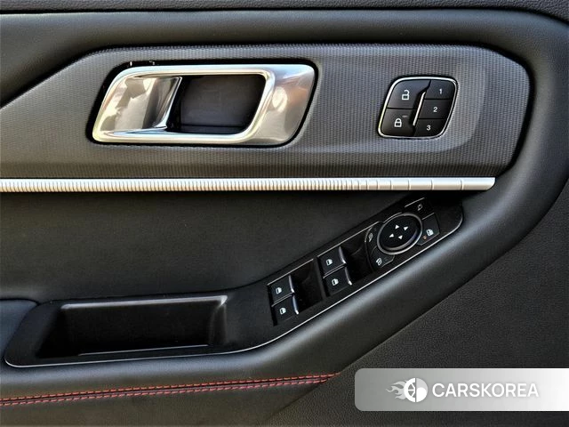 Ford Explorer 6th Generation 2025 Серый из Кореи, фото 3