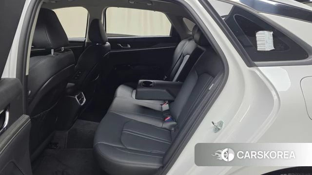 Kia The New K5 Hybrid 3rd generation 2024 Белый из Кореи, фото 3