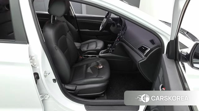 Hyundai Avante AD 2018 Белый из Кореи, фото 3