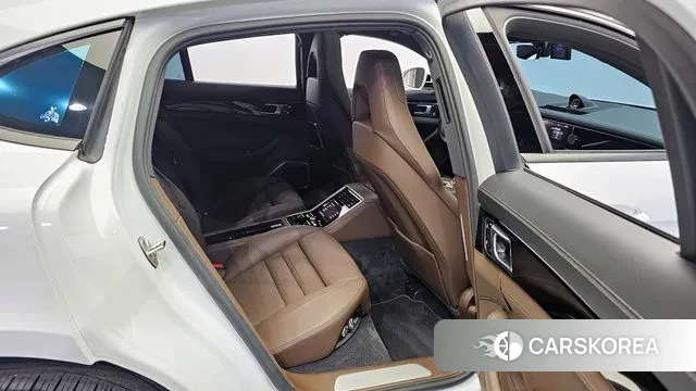 Porsche Panamera (971) 2020 Белый из Кореи, фото 3