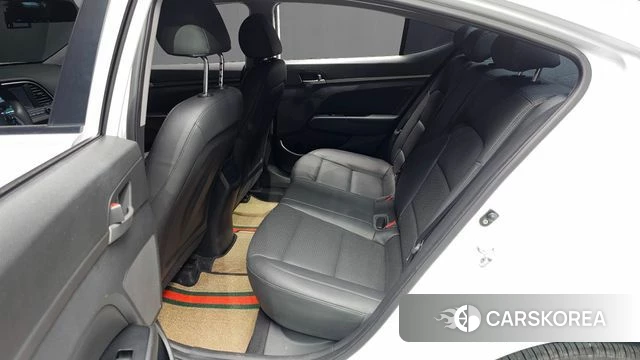 Hyundai Avante AD 2018 Белый из Кореи, фото 3