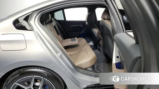 BMW 5 Series (G60) id 3087661 из Кореи 3