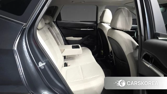 Kia Seltos 2022 Серый из Кореи, фото 3