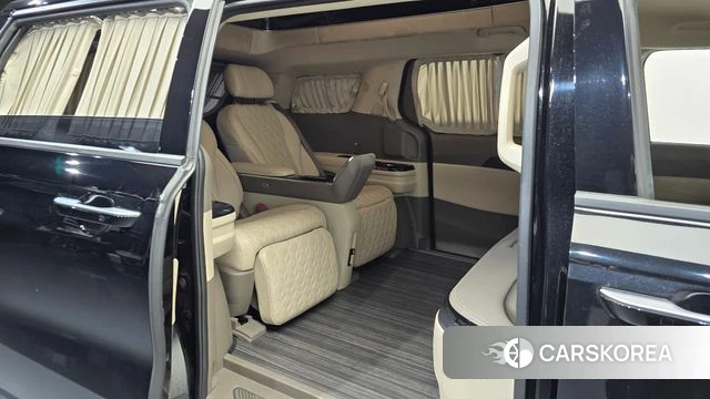 Kia Carnival 4th generation 2023 Черный из Кореи, фото 3