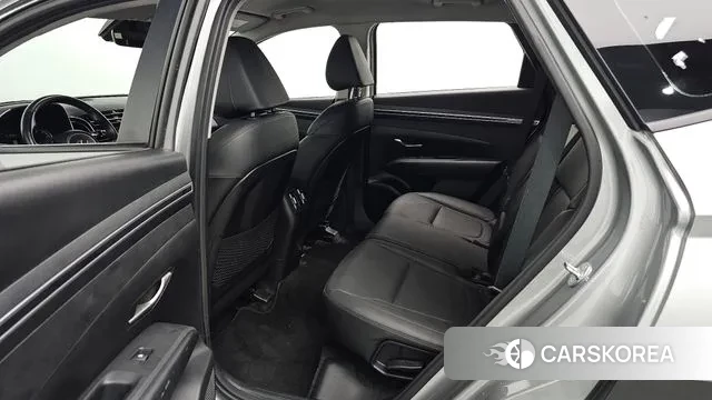 Hyundai Tucson (NX4) 2022 Серебристо-серый из Кореи, фото 3