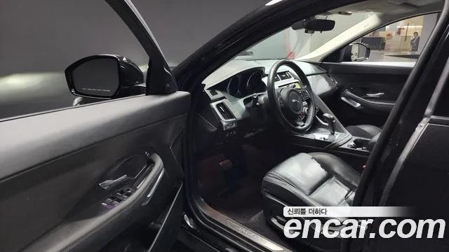 Jaguar E-PACE 2019 Черный из Кореи, фото 3