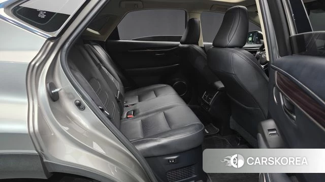 Lexus NX300h 2019 Песочный из Кореи, фото 3