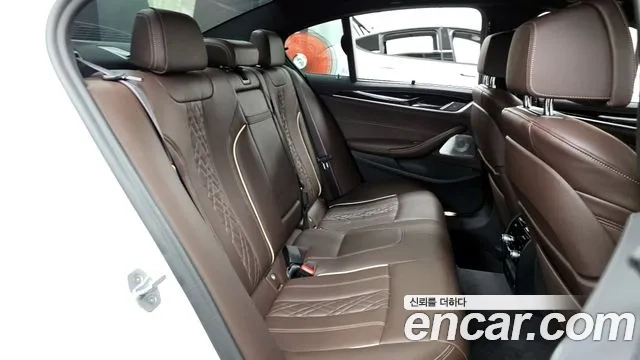 BMW 5 Series (G30) 2021 Белый из Кореи, фото 3