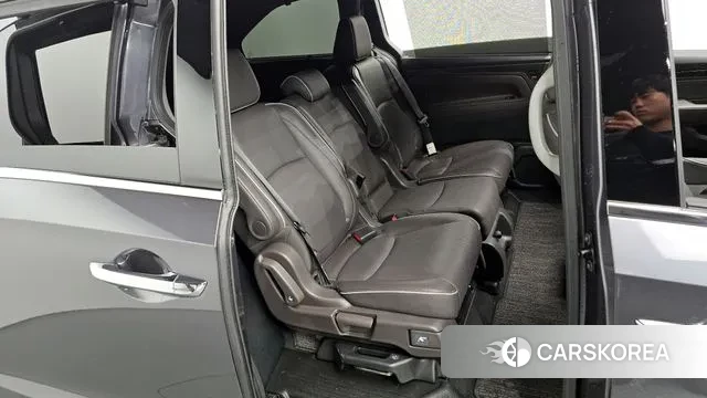 Honda Odyssey 2022 Серый из Кореи, фото 3