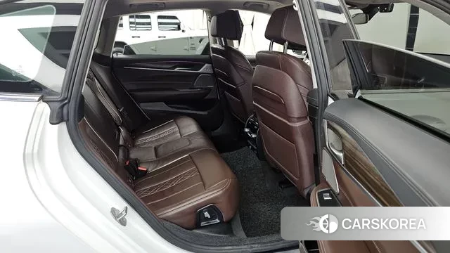 BMW 6 Series GT (G32) 2022 Белый из Кореи, фото 3