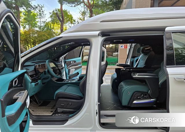 Kia The New Carnival 4th Generation 2026 Белый из Кореи, фото 3