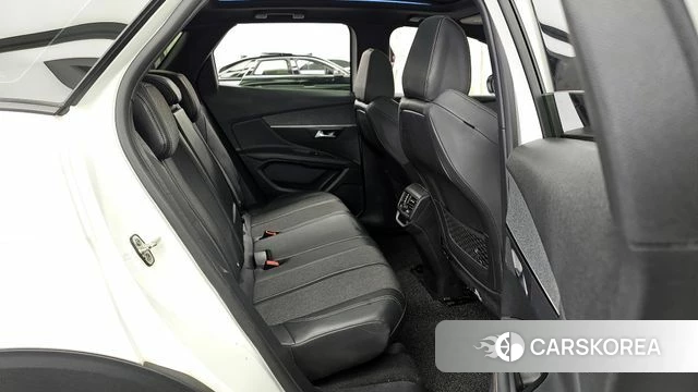 Peugeot 3008 second generation 2018 Белый из Кореи, фото 3