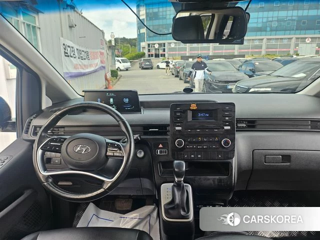 Hyundai Staria 2021 Белый из Кореи, фото 3