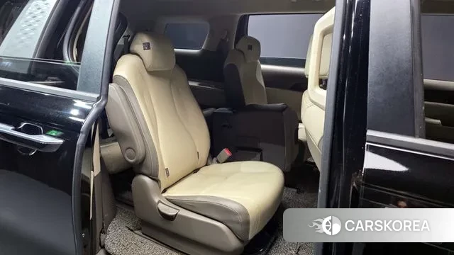 Kia Carnival 4th generation 2023 Черный из Кореи, фото 3